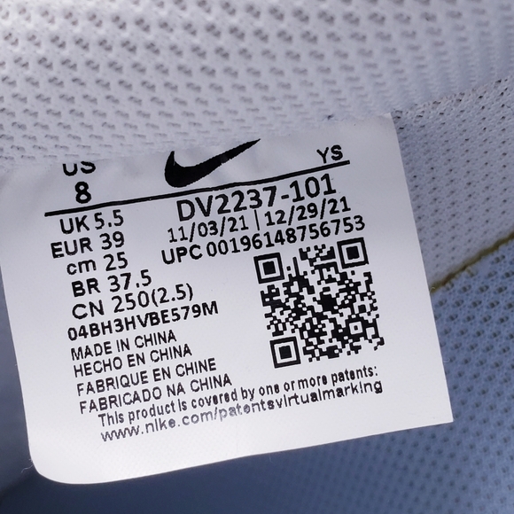 Nike Air Force 1 Low '07 Reflective Mini Swoosh Football Grey Size 8 With Box - Picture 9 of 11